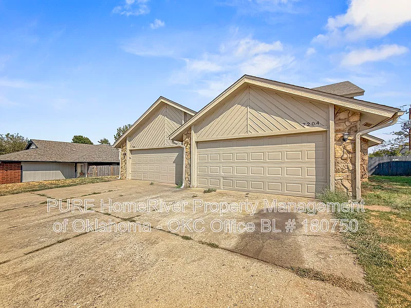 2 bed, 2.0 bath, 1240 sqft, $1,350 — Photo 1