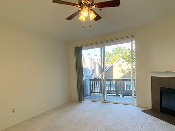 4th image of 3116 164th St SW APT 1610