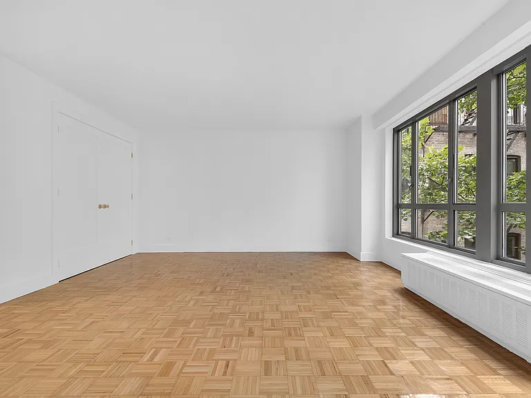 501 E 87th St #3K — Photo 3