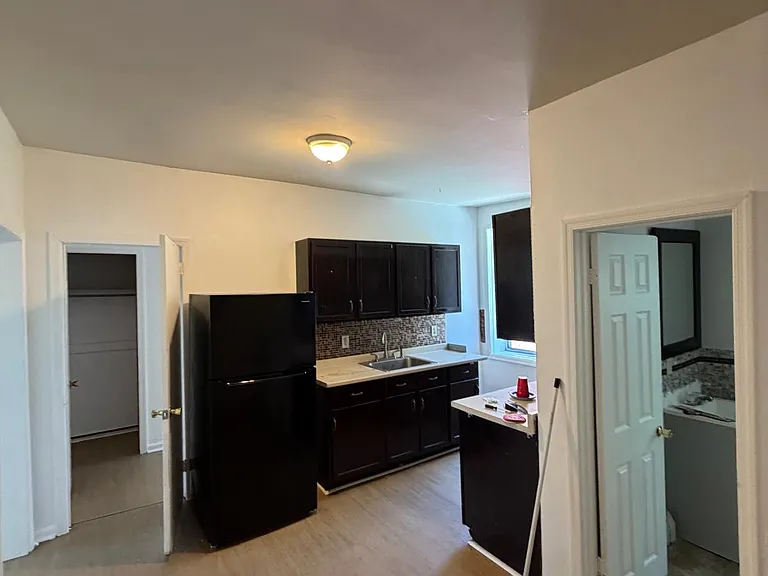 15 W Main St #1F — Photo 4