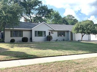 4873 Breckenridge Dr NE, Grand Rapids, MI 49525