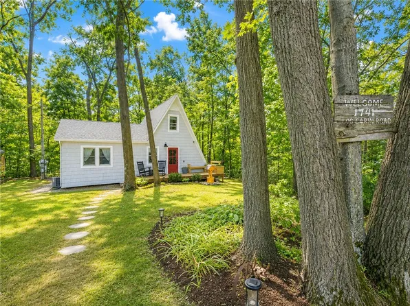 1741 Log Cabin Rd, Penn Yan, NY 14527