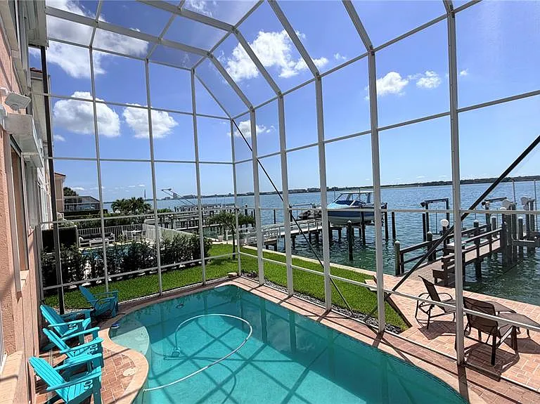 218 Sand Key Estates Dr — Photo 37