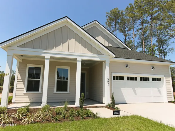 1507 St Lucia Drive SW, Shallotte, NC 28470