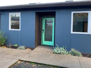 4754 N Syracuse St #B, Portland, OR 97203
