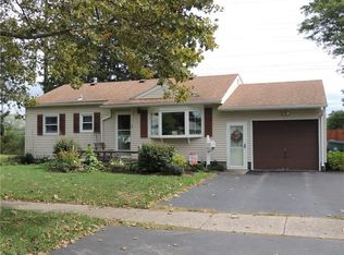 79 Southampton Dr, Rochester, NY 14616