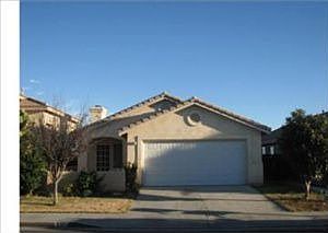 1st image of 833 Autumn Ln
