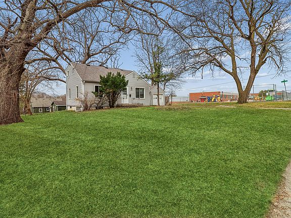 3rd image of 1122 59th St