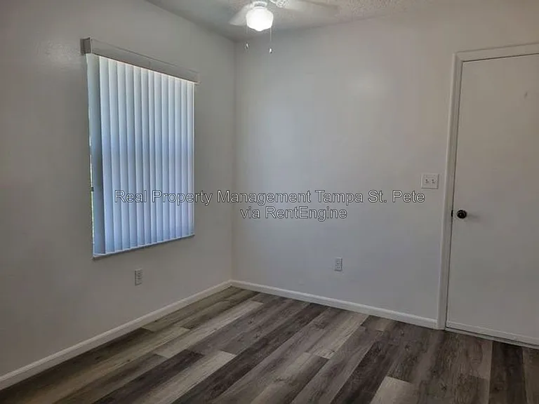 8144 Omaha Cir — Photo 13