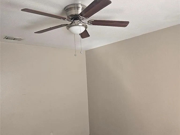 3001 Daffodil Ave #7 — Photo 8