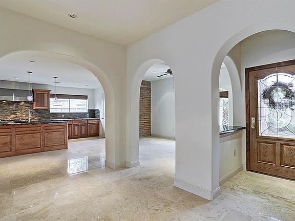 4th image of 1511 Warwickshire Dr