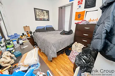 Rented by Genik Group Corp