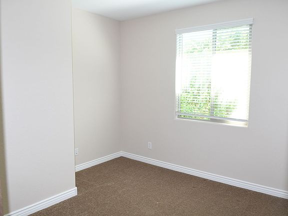 5th image of 25626 N 144th Ln