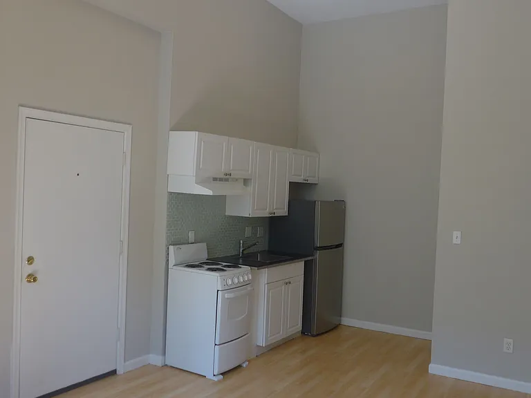 1705 N Calvert St #1A — Photo 3