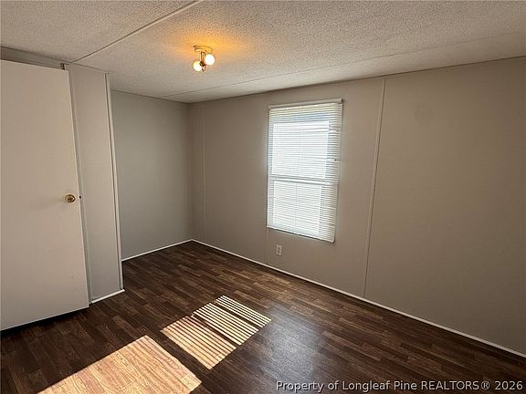 3rd image of 48 Valtlee Dr