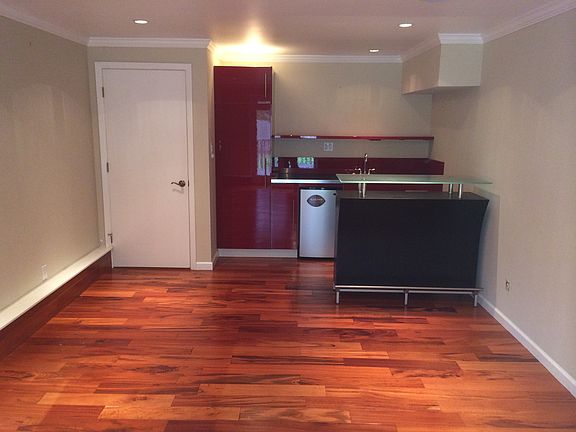 4th image of 164 Catalina Ave