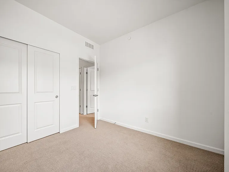475 Millwall Cir — Photo 27