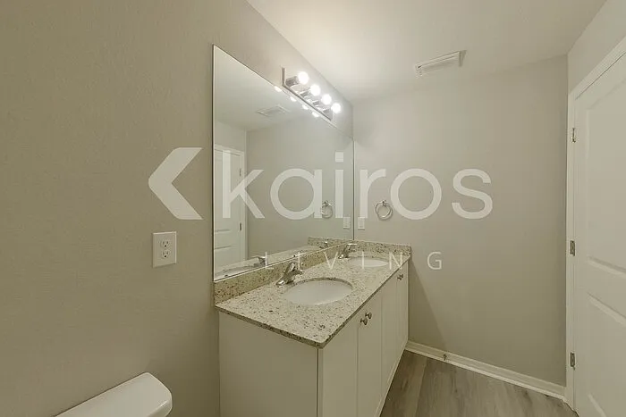 2838 NW 19th Pl — Photo 18
