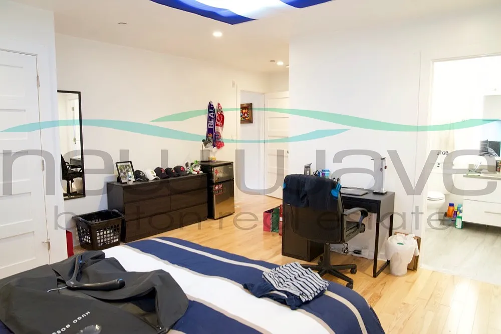 3 bed, 1200 sqft, $6,500 — Photo 2