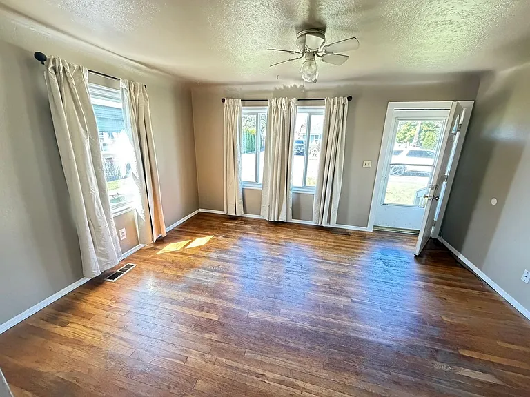 56 E Cedar St — Photo 28