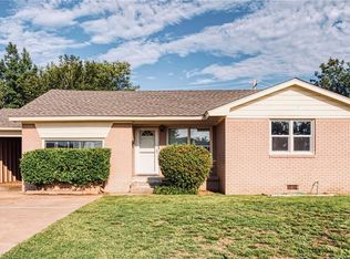 1812 Hollywood Dr, Altus, OK 73521