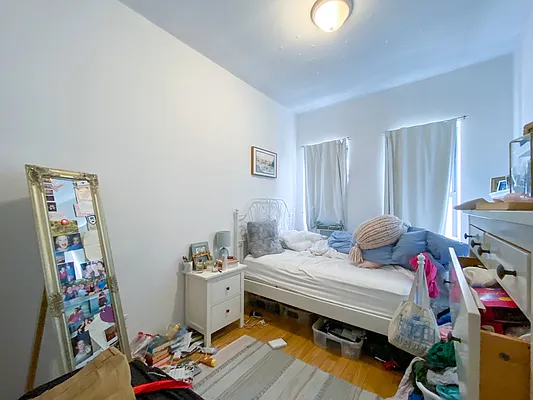 Rented by Compass | media 26