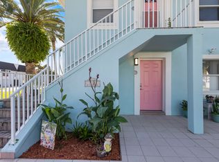 17090 1st St E APT 1, North Redington Beach, FL 33708