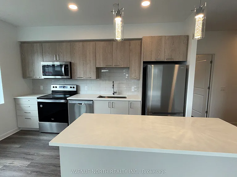 4838 Bank St — Photo 10
