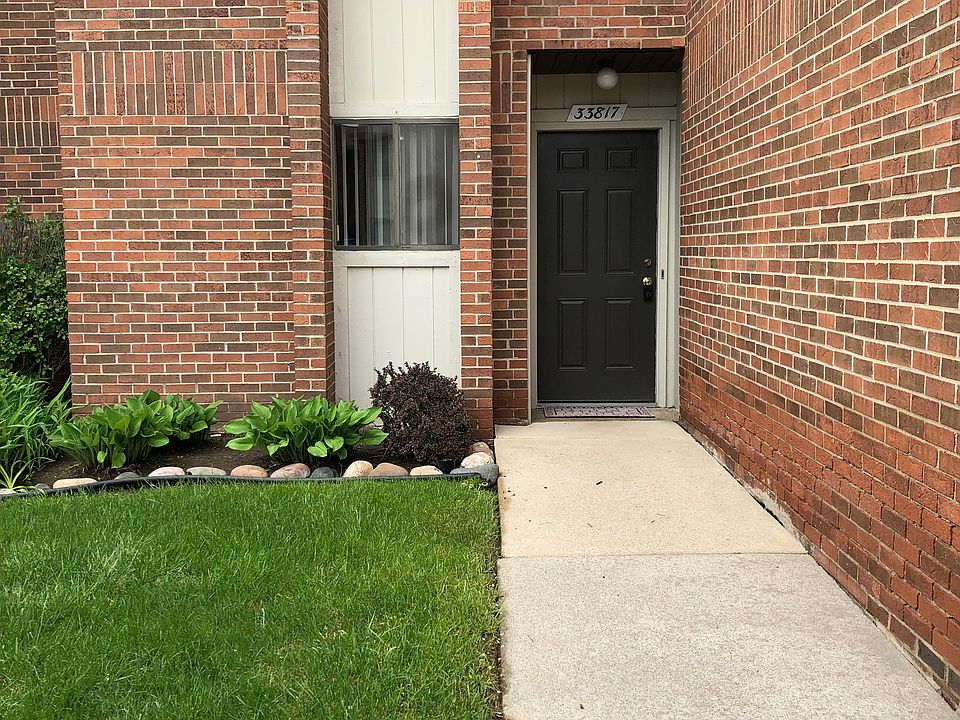 1st image of 33817 Pondview Cir