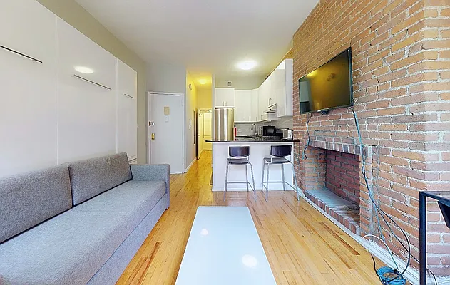 Rented by 346 Realty Group LLC | media 4