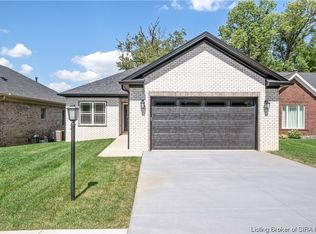 111 Old Capital Rdg NE, Corydon, IN 47112