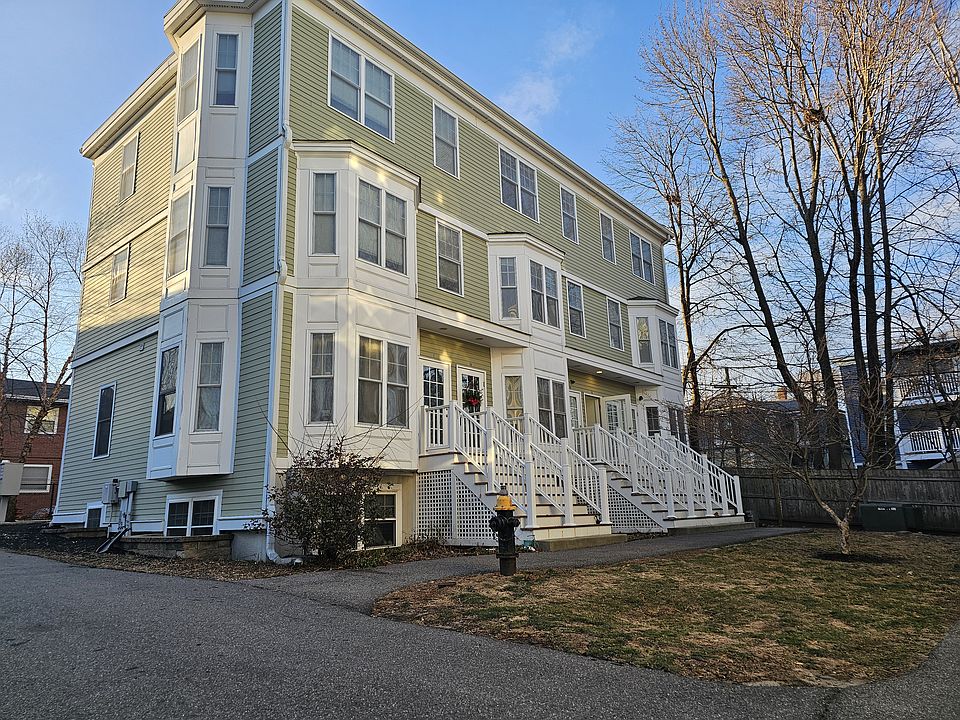 Front of building, unit 1C