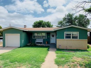 301 SW 11th Pl, Andrews, TX 79714