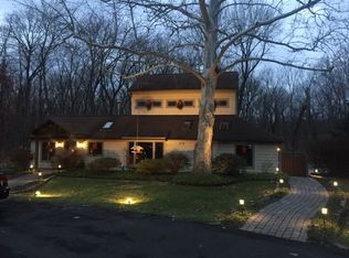 3780 Windy Bush Rd, New Hope, PA 18938