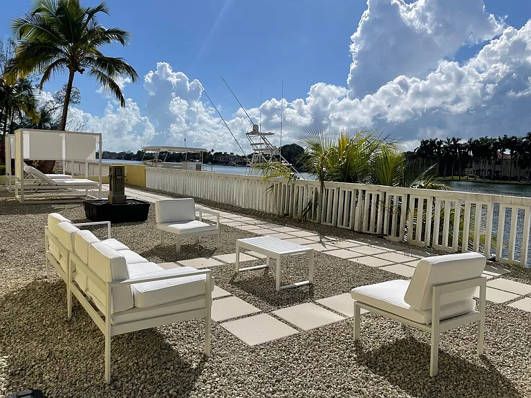 5600 Collins Ave #6D — Photo 39