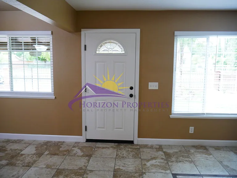 1405 Lisbon Ave — Photo 3