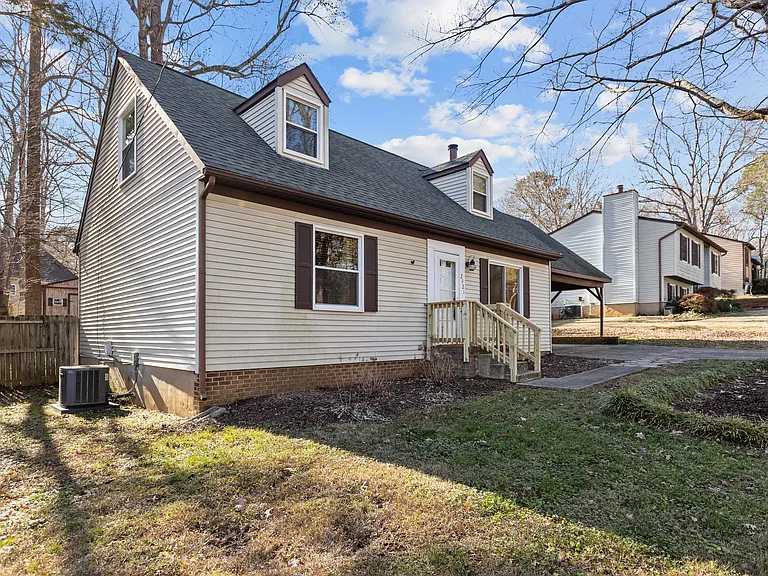 2321 Sierra Dr — Photo 35