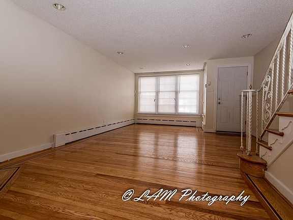 3rd image of 238 Kenilworth Ave
