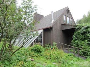 8057 N Elms Rd, Flushing, MI 48433