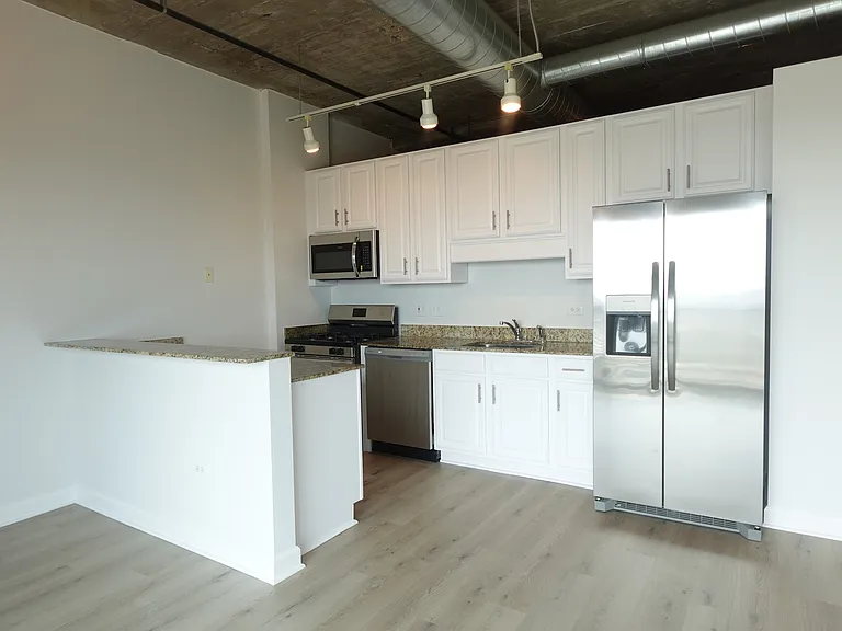 1550 S Blue Island Ave #1022 — Photo 11