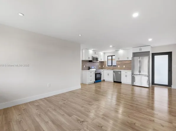 1522 NW 41st St, Miami, FL 33142