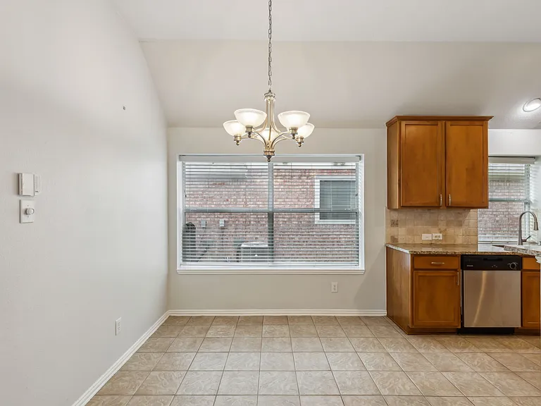 8447 Firewheel Ln — Photo 10