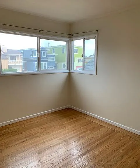 77 Fairlawn Ave — Photo 5