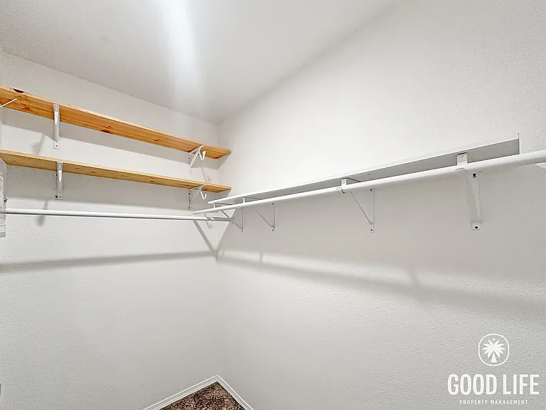 425 S Meadowbrook Dr S #133 — Photo 9