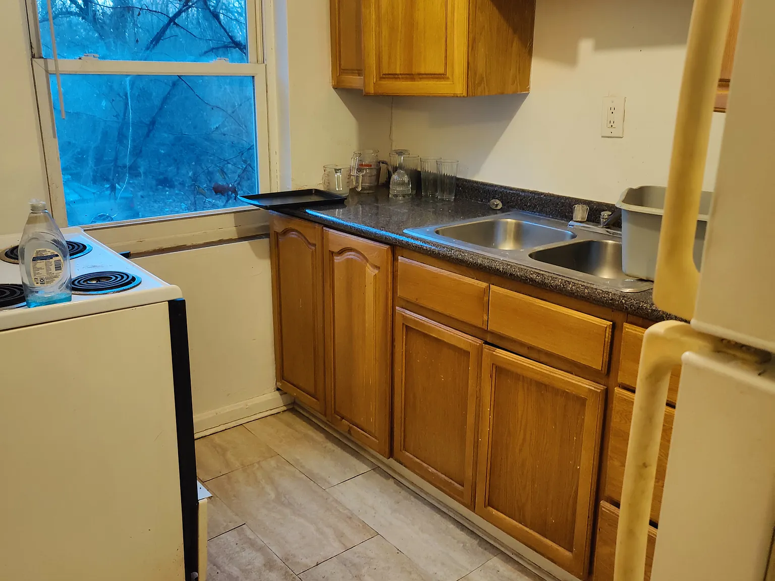 2 bed, 892 sqft, $1,100 — Photo 2