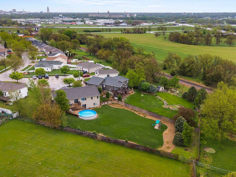 2549 SW Soukup Cir, Lincoln, NE 68522 | Zillow