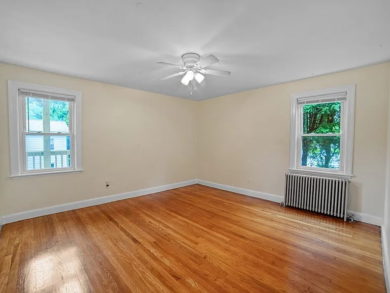 431 Adams St #3 — Photo 6