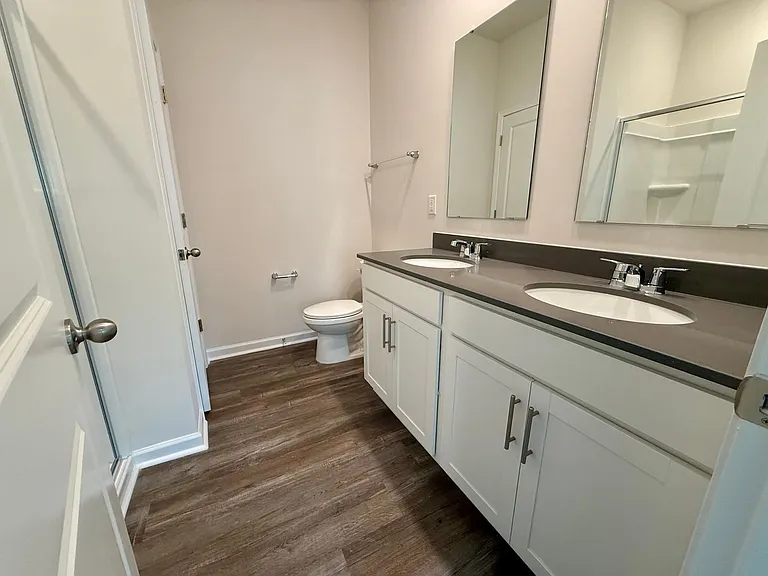 1608 Secrest Commons Dr — Photo 8