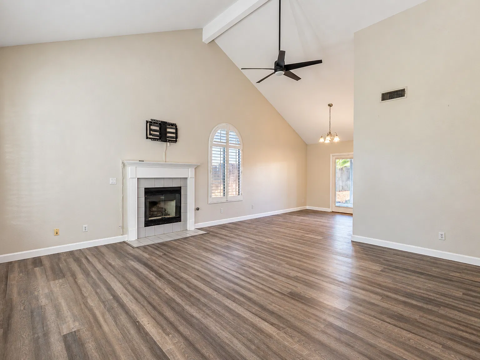 3 bed, 1514 sqft, $2,500 — Photo 3