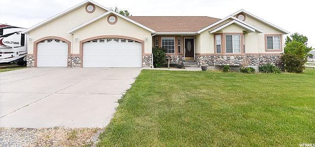 1st image of 3581 N Cochrane Ln